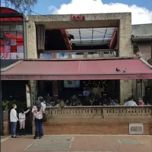 Fachada Ísola
