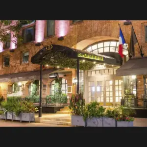 Fachada Sofitel Victoria Regia