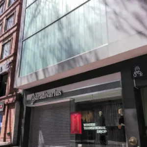 Fachada Stradivarius