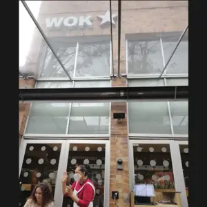 Fachada Wok